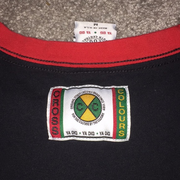 cross color crop top - Picture 4 of 4